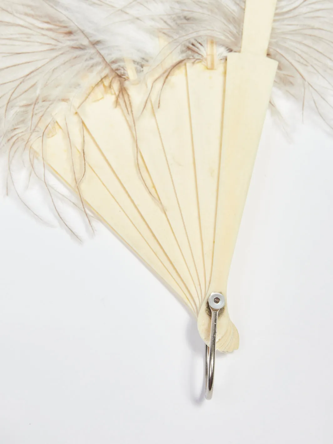 1920s original ostrich feather fan