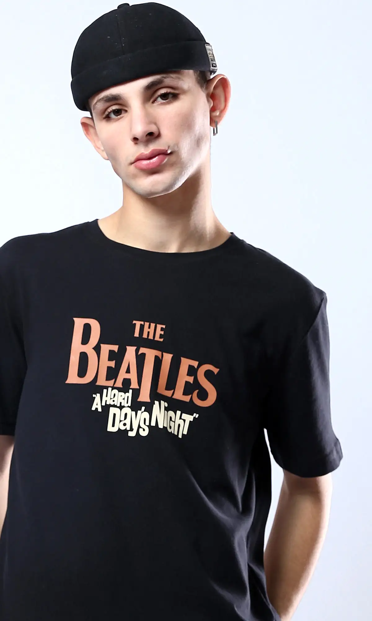 O178968 The Beatles Short Sleeves Slip On Black Tee