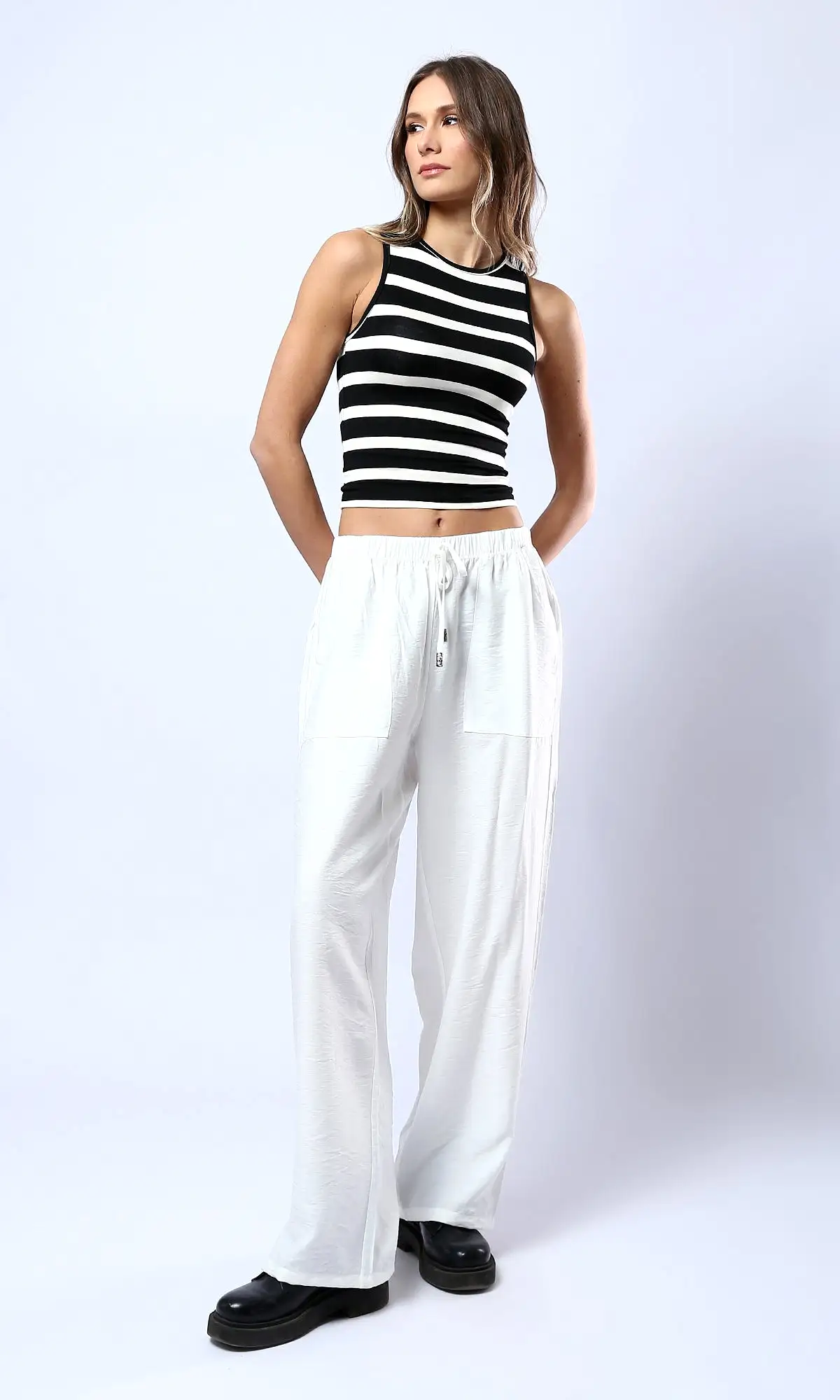 O179135 Round Neck Striped Tank Top - Black & White