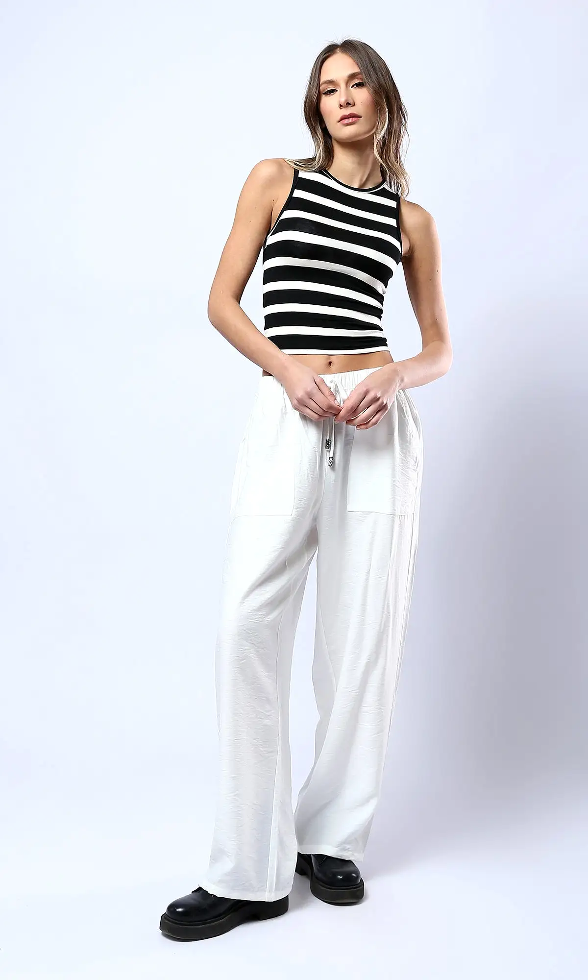 O179135 Round Neck Striped Tank Top - Black & White