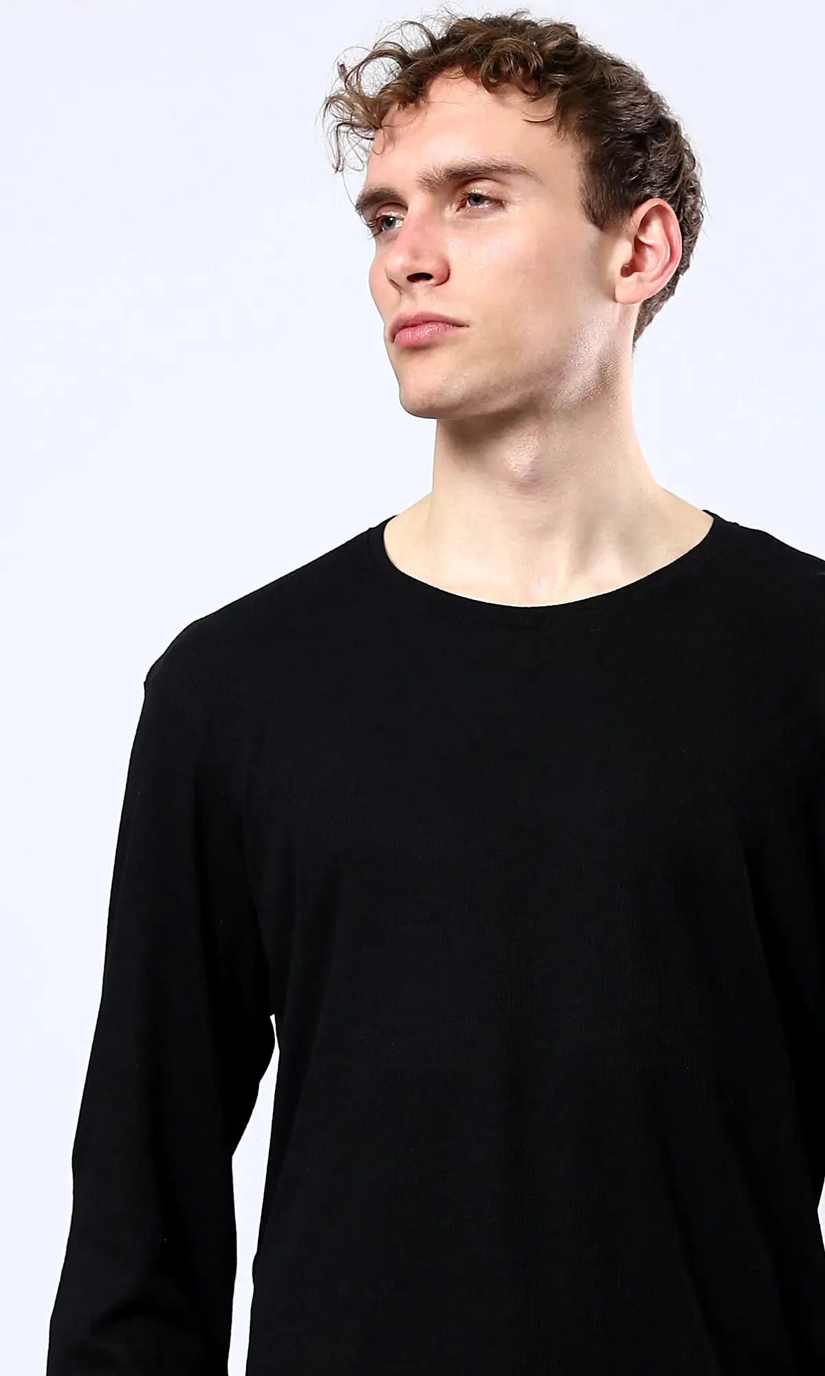 O180765 Black Relaxed Long Sleeves Tee With Crew Neck