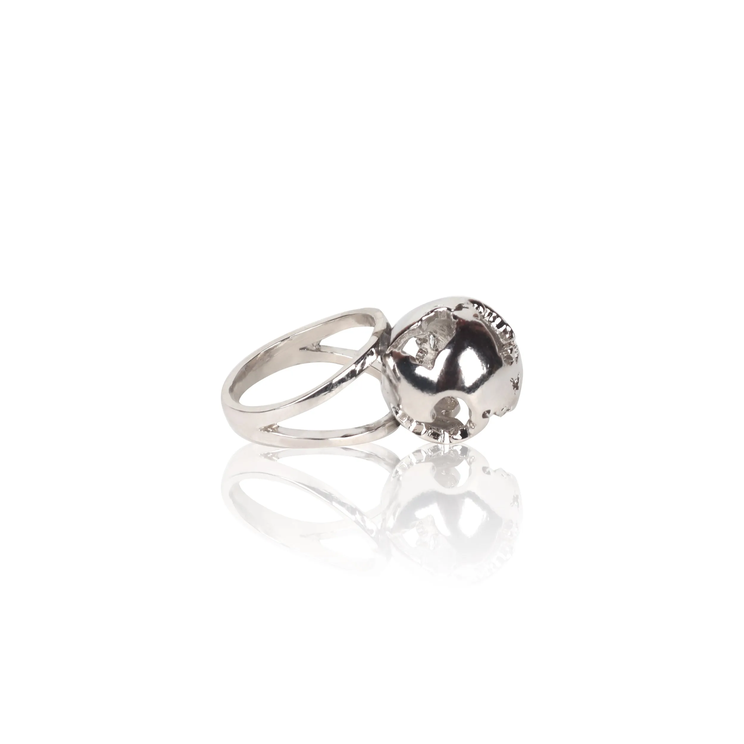 World Globe Ring Rhodium