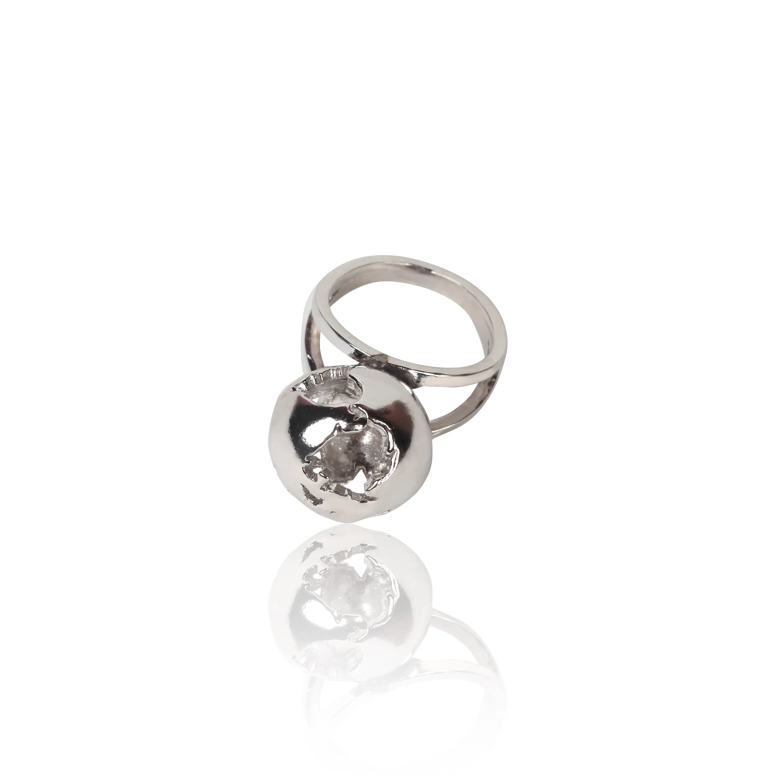 World Globe Ring Rhodium